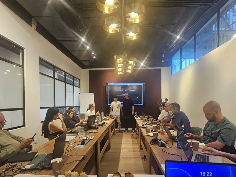 sadnat ai long table workshop 1